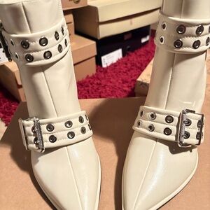 Cream boots never worn